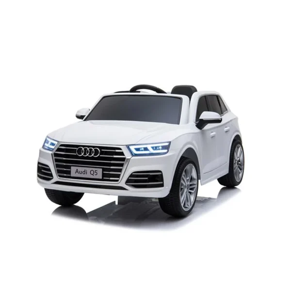 Masina pe acumulator Audi Q8 RT305 / 1 alb