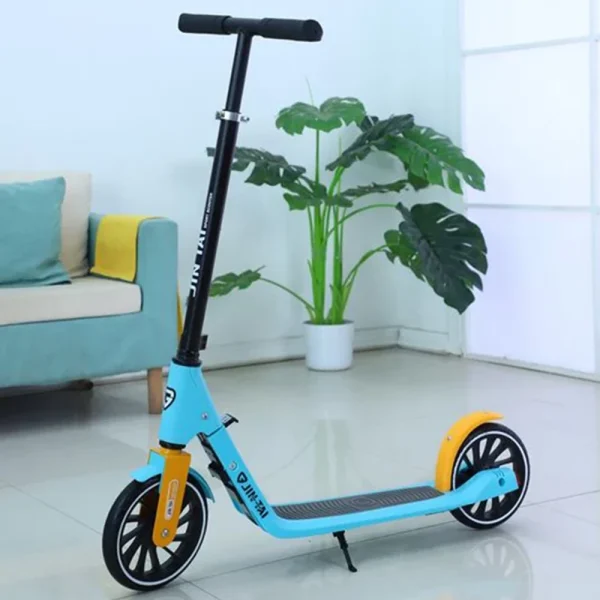 Trotineta albastru pentru copii